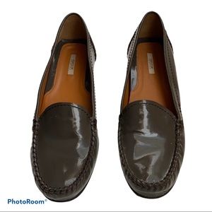 Geox Respira driving loafers grey patent leather 8.5